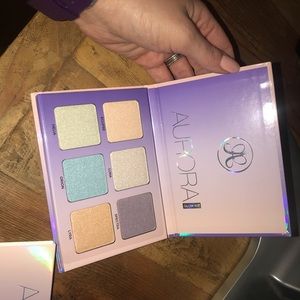 BNIB Anastasia Beverly Hills Aurora Glow Kit